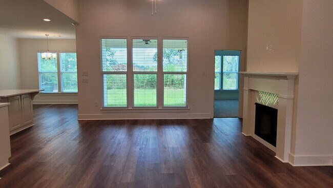 Foto del edificio - Beautiful 4 bedroom home in Ascension