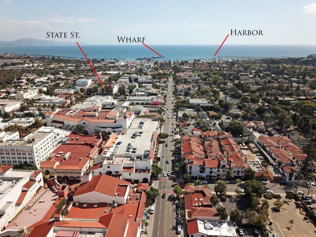 Foto del edificio - Downtown Luxury One Bedroom with Private Garage