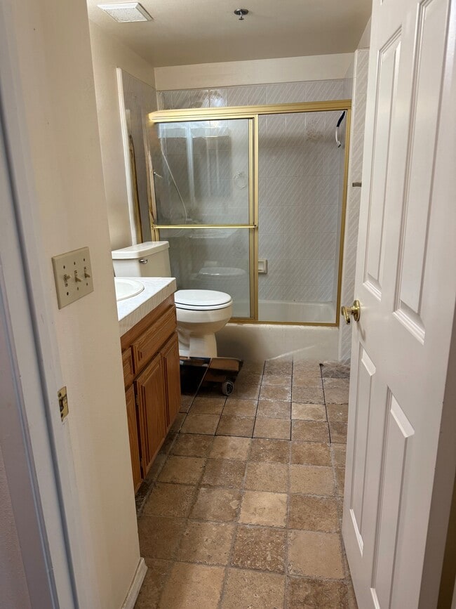 Building Photo - 1672 Eucalyptus Dr