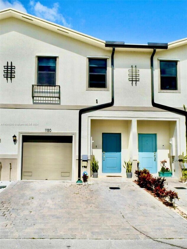 Primary Photo - 1150 SW 6th Ave
