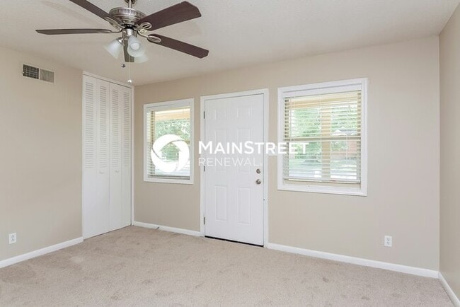 Foto del edificio - 3 Bedroom Pet-Friendly Home in Memphis, TN with Main Street Renewal