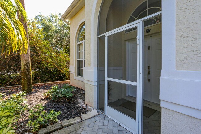 Foto del edificio - ***4BEDS/3BATHS***BERKSHIRE LAKES***SEASON...