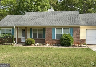 Building Photo - 305 Bryant Dr