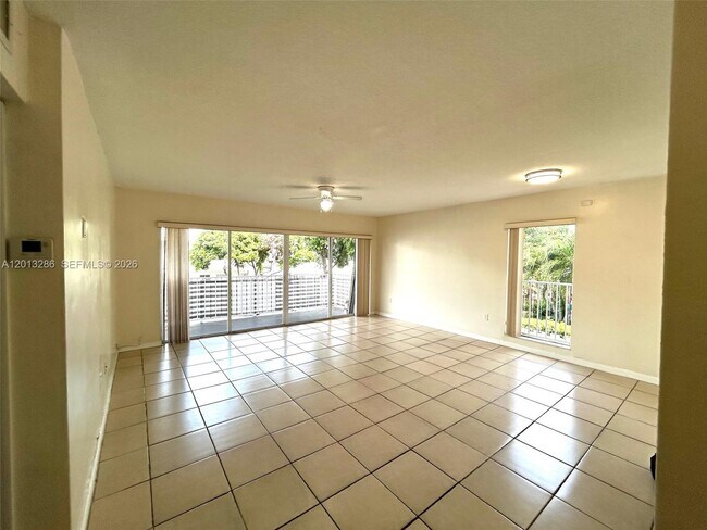 Foto del edificio - 7701 SW 88th St