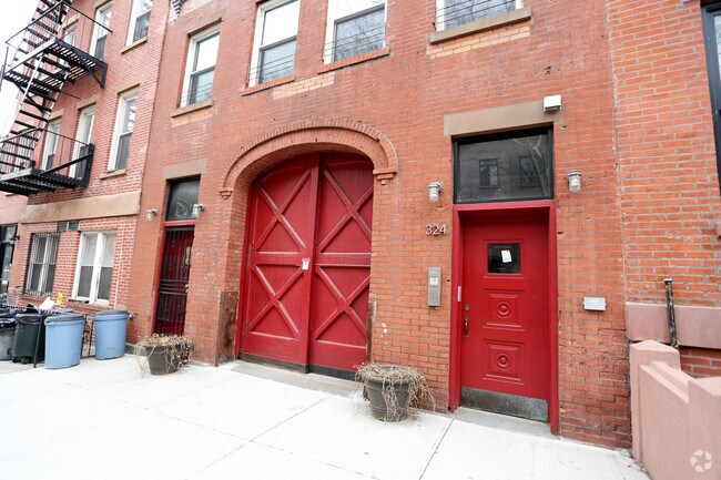 Building Photo - 324 Sackett St