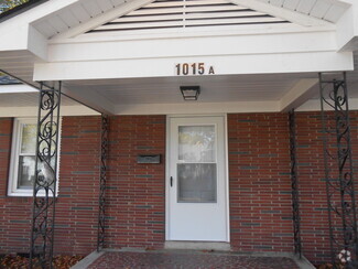 Building Photo - 1015 Colonial Ave