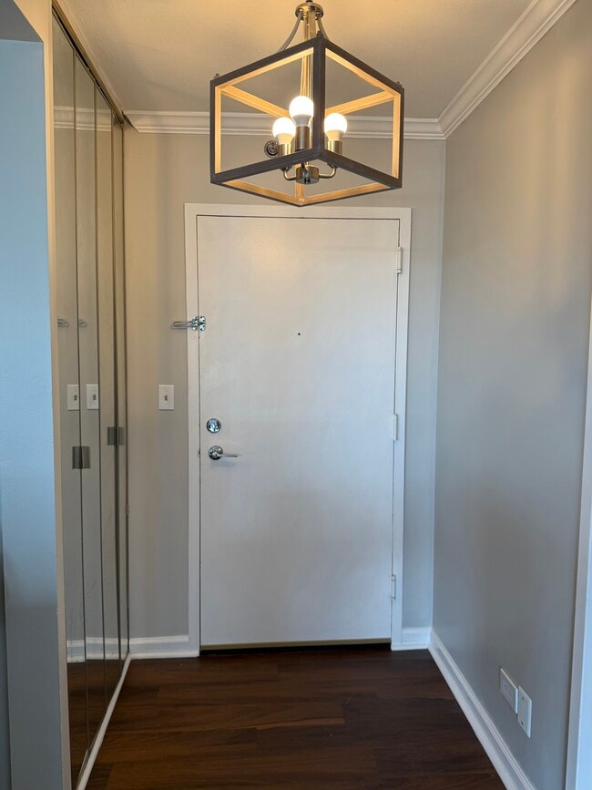 Entryway - 620 Peachtree St NE