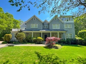 Building Photo - 118 Water Mill Towd Rd