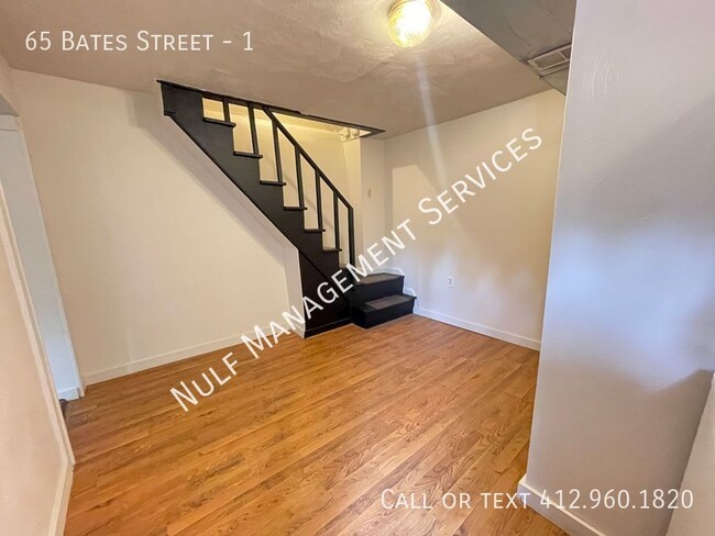 Building Photo - 2 Bed, 2 Bath unit in Oakland