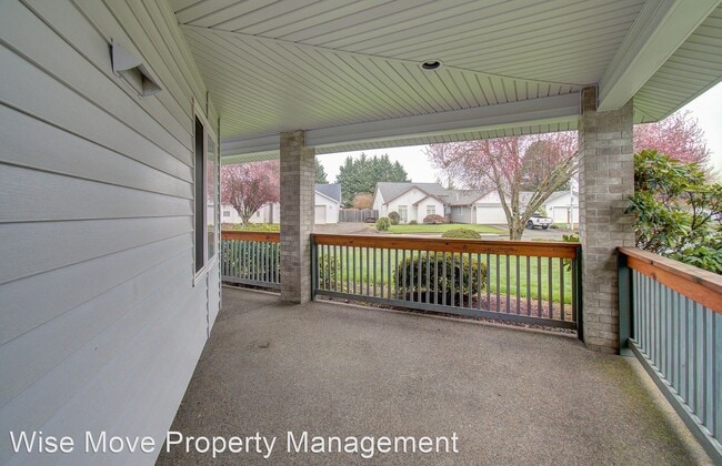 Building Photo - 3 br, 2 bath House - 516 NE 135th St