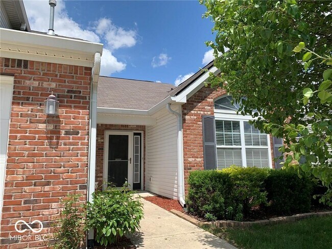 Building Photo - 1350 Hamilton Dr