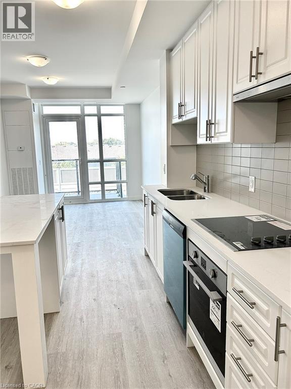 Building Photo - 461 Green Rd