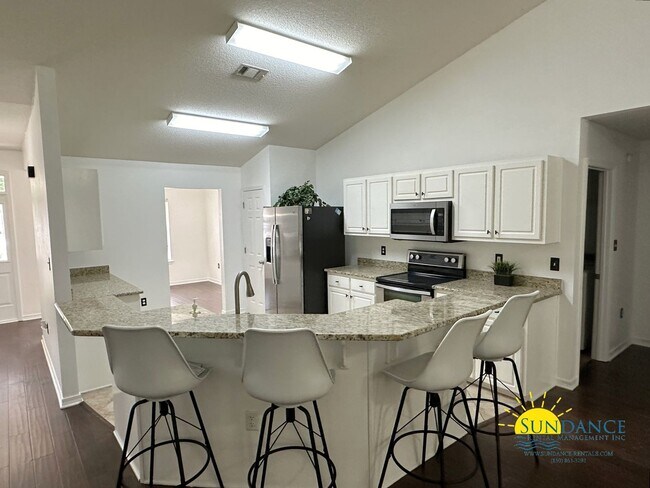 Foto del edificio - Charming 4 Bedroom Home in Gulf Breeze!