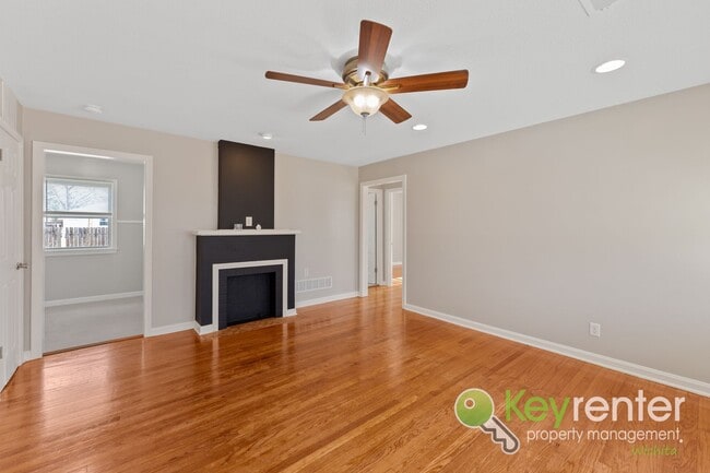 Building Photo - Well-Maintained 2-Bedroom Home – Near I-135