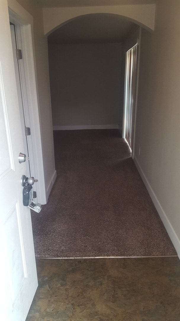 Building Photo - This Charming 2 bed, 1 bath Single Family Home is available August 10th!!