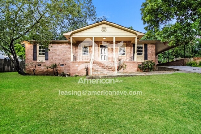 Building Photo - 3900 Oakmont Dr