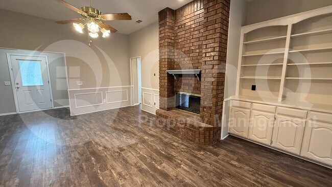 Foto del edificio - 416 W Oak St