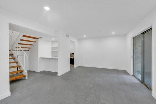 Building Photo - 4618 Abbott Ave