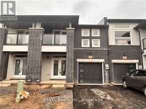 Building Photo - 14-14 Mann Trl