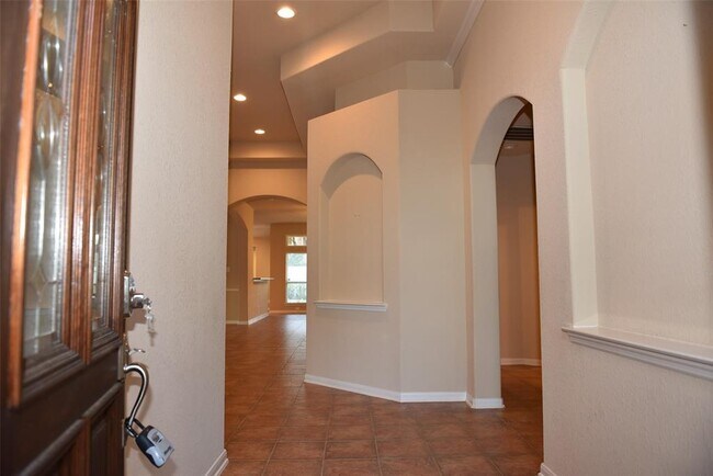 Foto del edificio - 6727 Oakman Ln