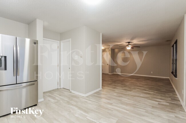 Building Photo - 2391 Providence Ct