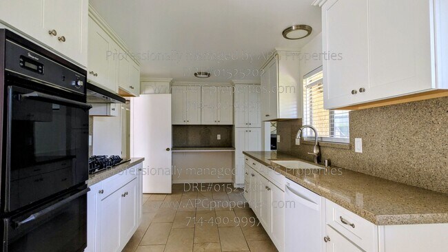 Foto del edificio - 13392 Dawn Ave