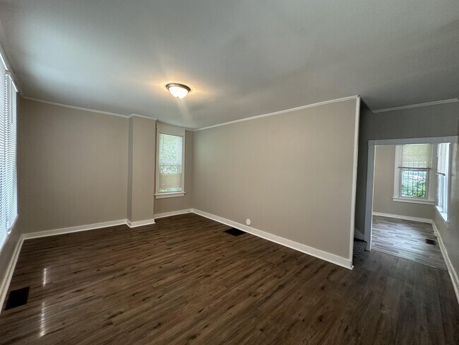 Building Photo - 3828 E 11th St