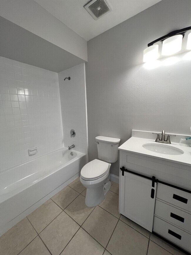 Photo - 1313 Summer Breeze Rd House