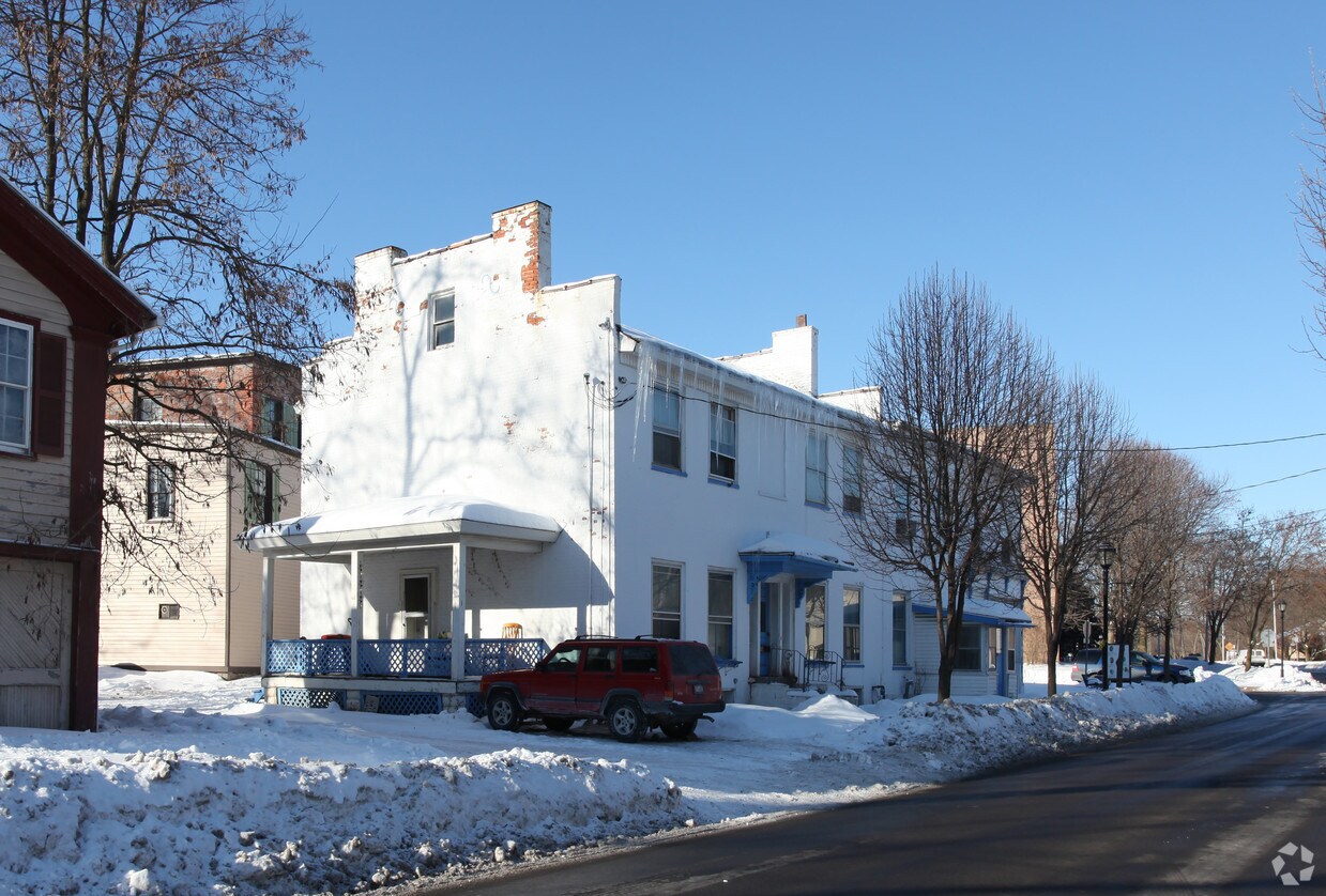 302 Canal St, Palmyra, NY 14522 Apartments in Palmyra, NY