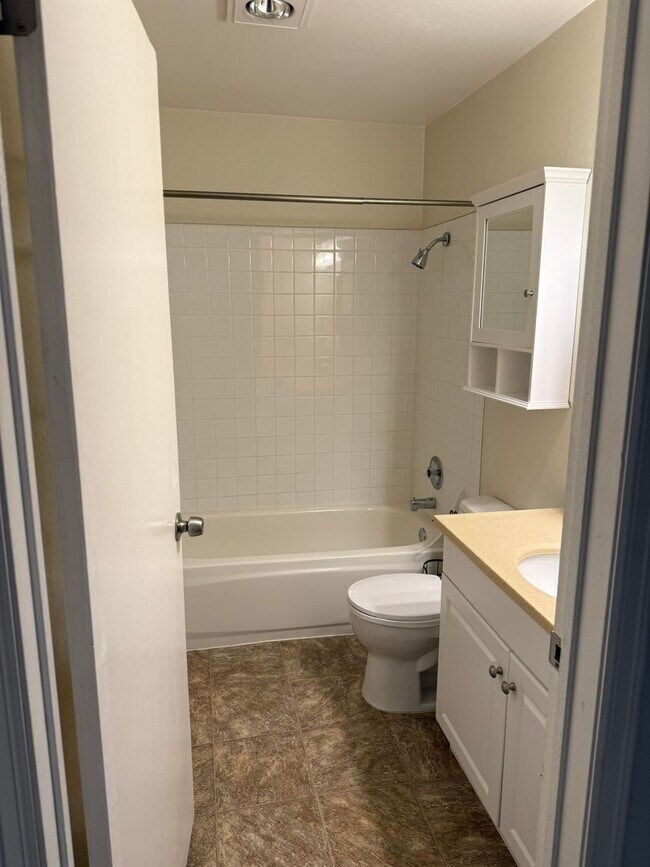 Foto del edificio - 1Bd/1Ba Mercer Island Condo