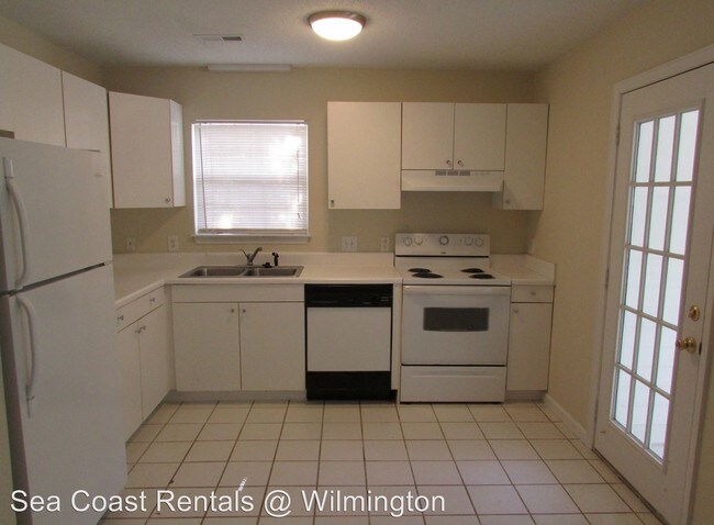 Foto del edificio - 6614 Pine Grove Dr