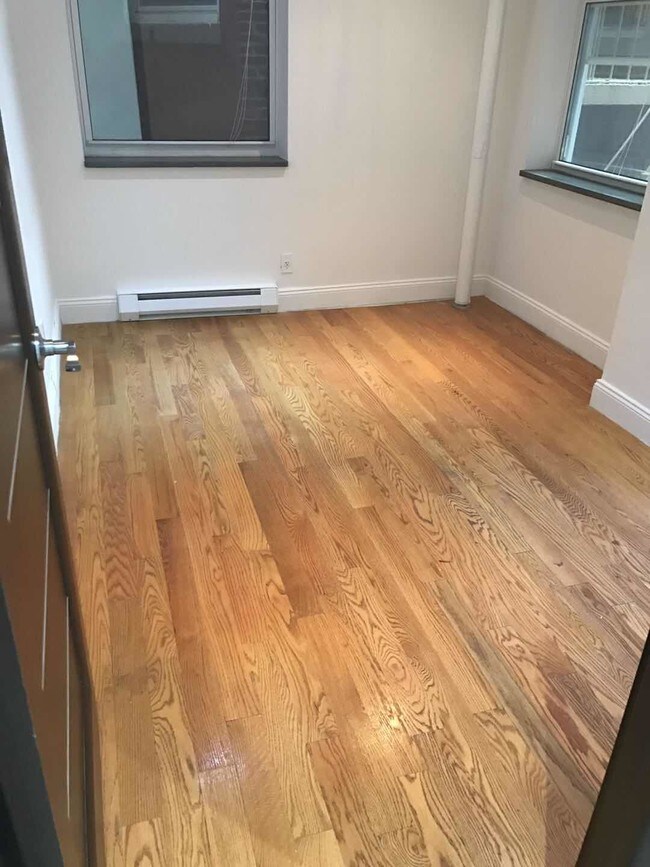 Foto del edificio - 210 W 107th St