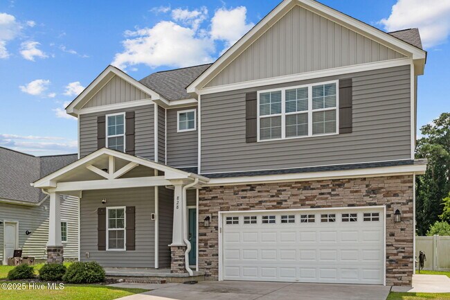 Building Photo - 828 Knoll Cir