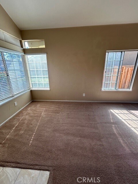 Foto del edificio - 13646 Kings Canyon Ct