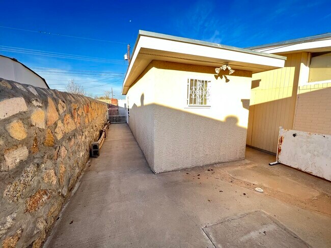 Foto del edificio - 2713 Fir St