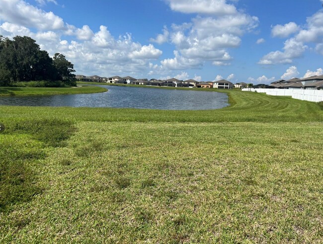 Foto del edificio - 12747 Weston Oaks Ln