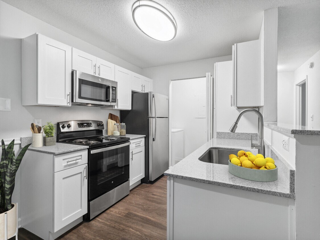 Foto principal - The Summit at Avent Ferry