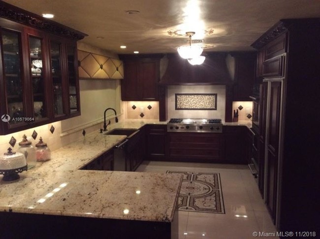 Building Photo - 2501 Sea Island Dr