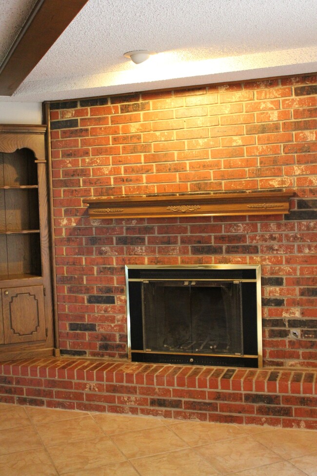 Building Photo - 517 Partridge Ln