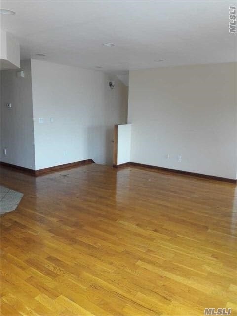 Foto del edificio - 140-23 160th St