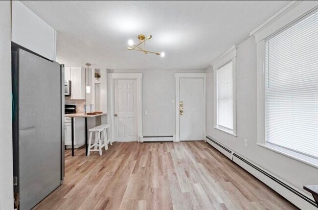 Foto del edificio - 320 Cedar St