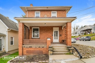 Building Photo - 513 College Ave