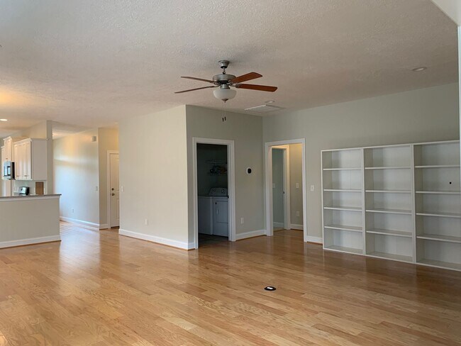 Foto del edificio - 250 Wynwood Cir NW