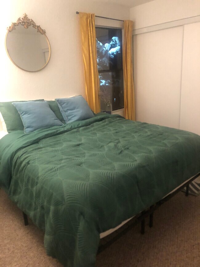 Guest Bed - 941 Calle Mejia
