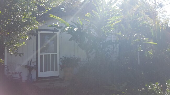 Building Photo - 465 Copp Rd