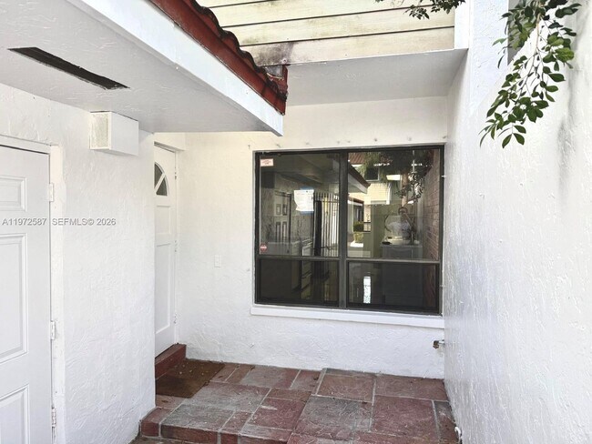 Foto del edificio - 2700 N 34th Ave