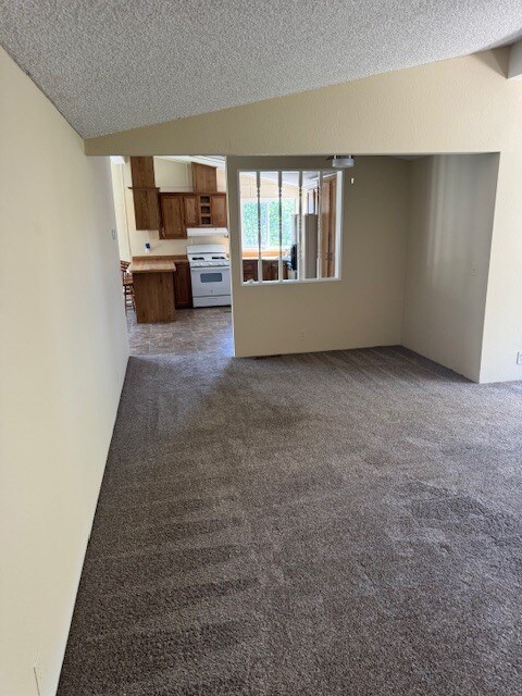 Foto del edificio - 1155 Cayucos Creek Rd