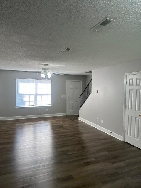 Building Photo - 1239 Village Way