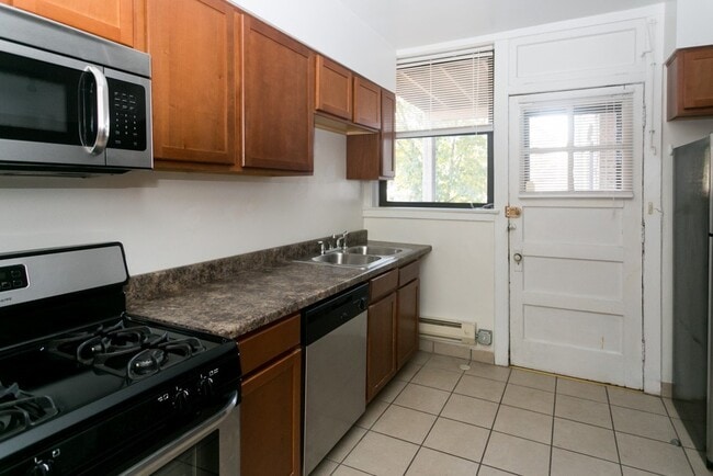 Foto del edificio - 1120 W Oakdale Ave