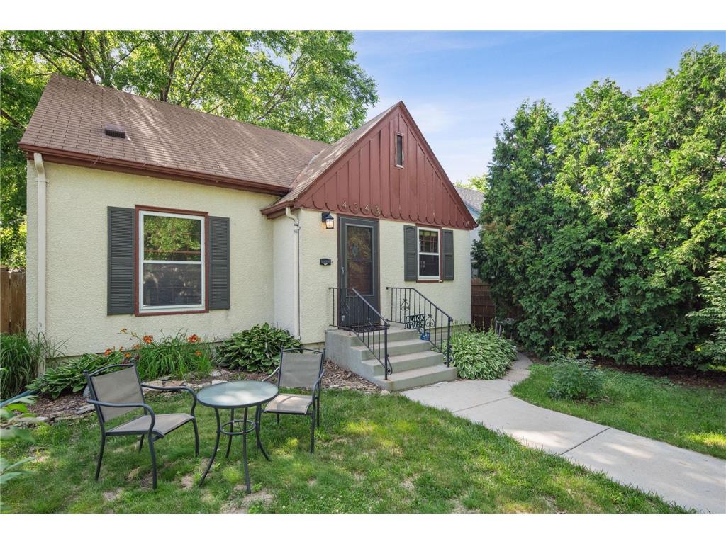 Primary Photo - 4343 N Oliver Ave